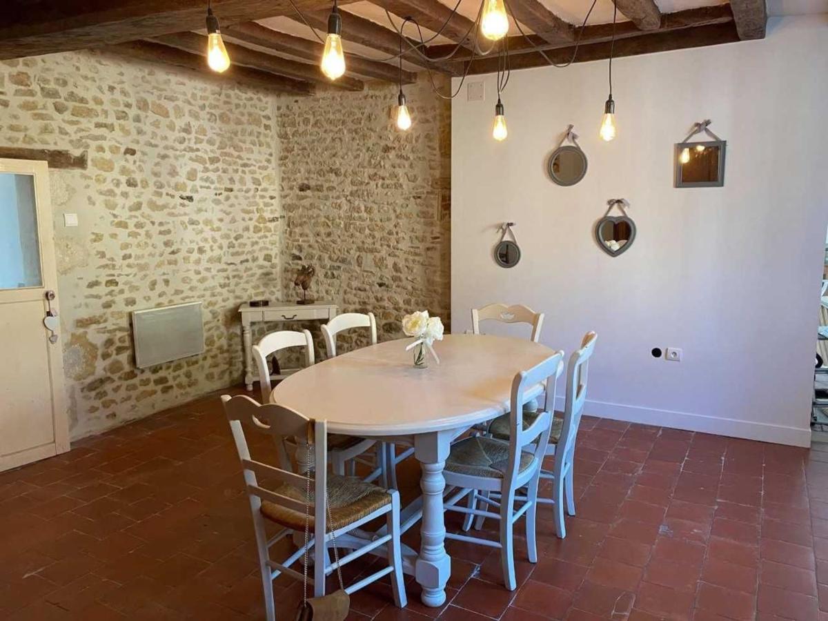 Gîte Mézières-sous-Lavardin, 4 pièces, 6 personnes - FR-1-410-333 Esterno foto